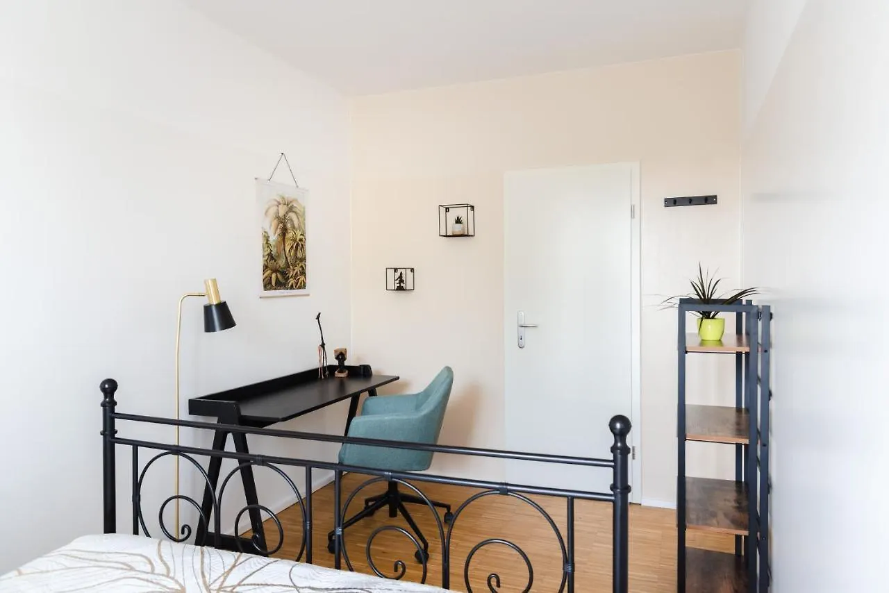 Hybrid Work-Play Retreat - 2Br, 1B Central Kreuzberg Berlino
