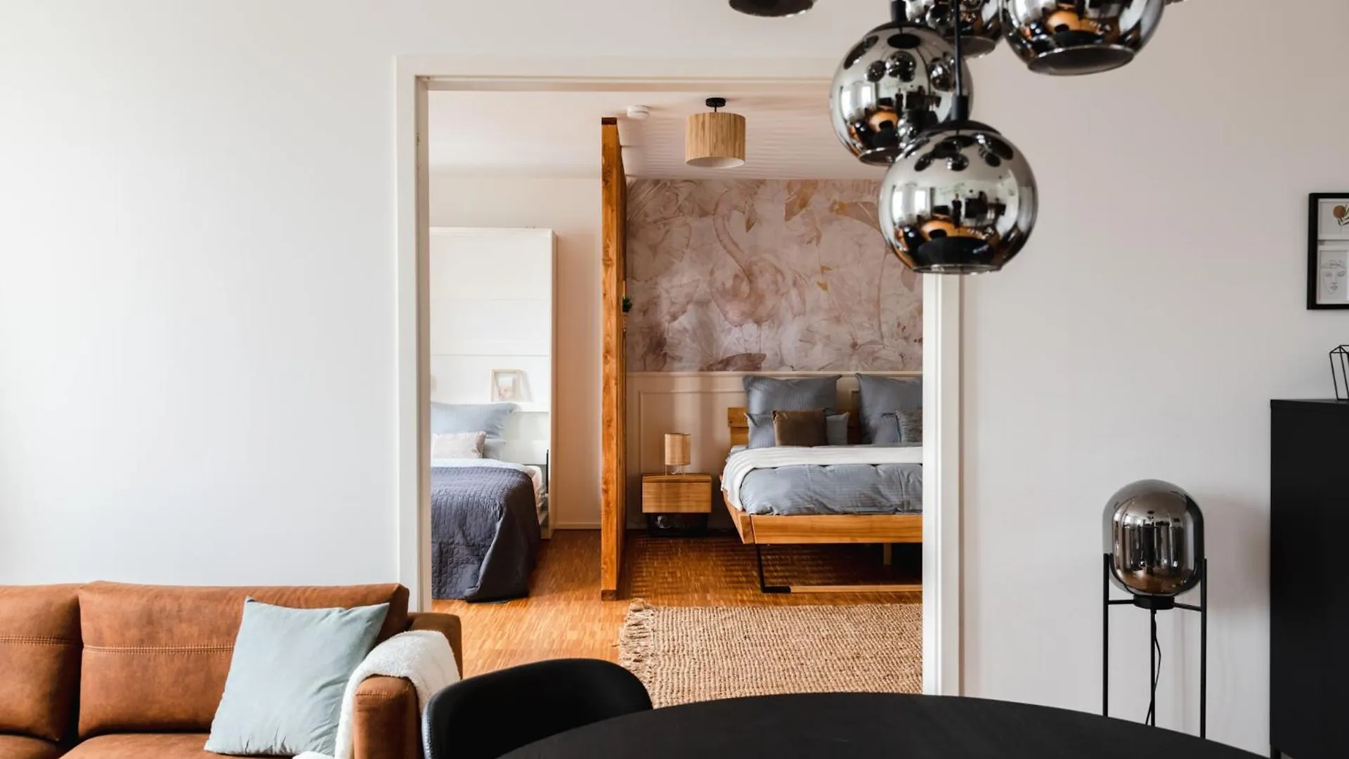 Hybrid Work-Play Retreat - 2Br, 1B Central Kreuzberg Berlino 0*,  Germania