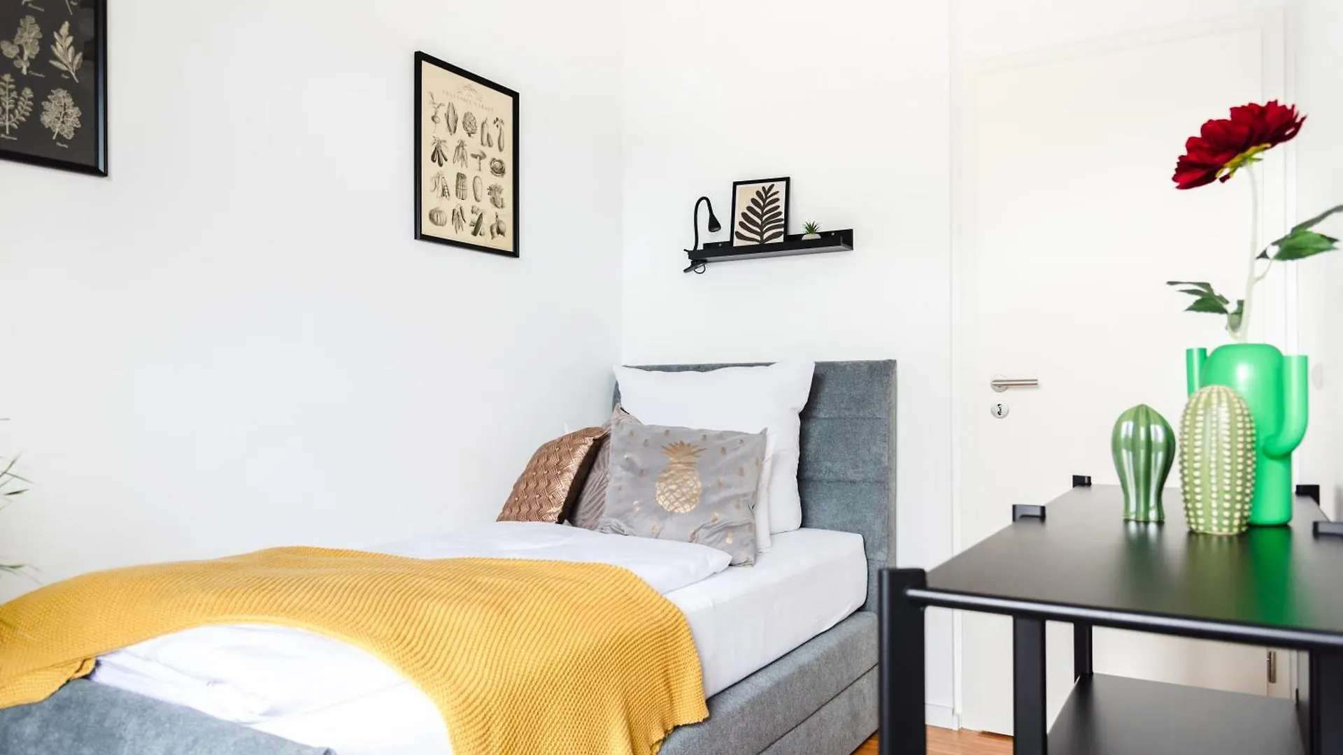 Hybrid Work-Play Retreat - 2Br, 1B Central Kreuzberg Berlino Appartamento