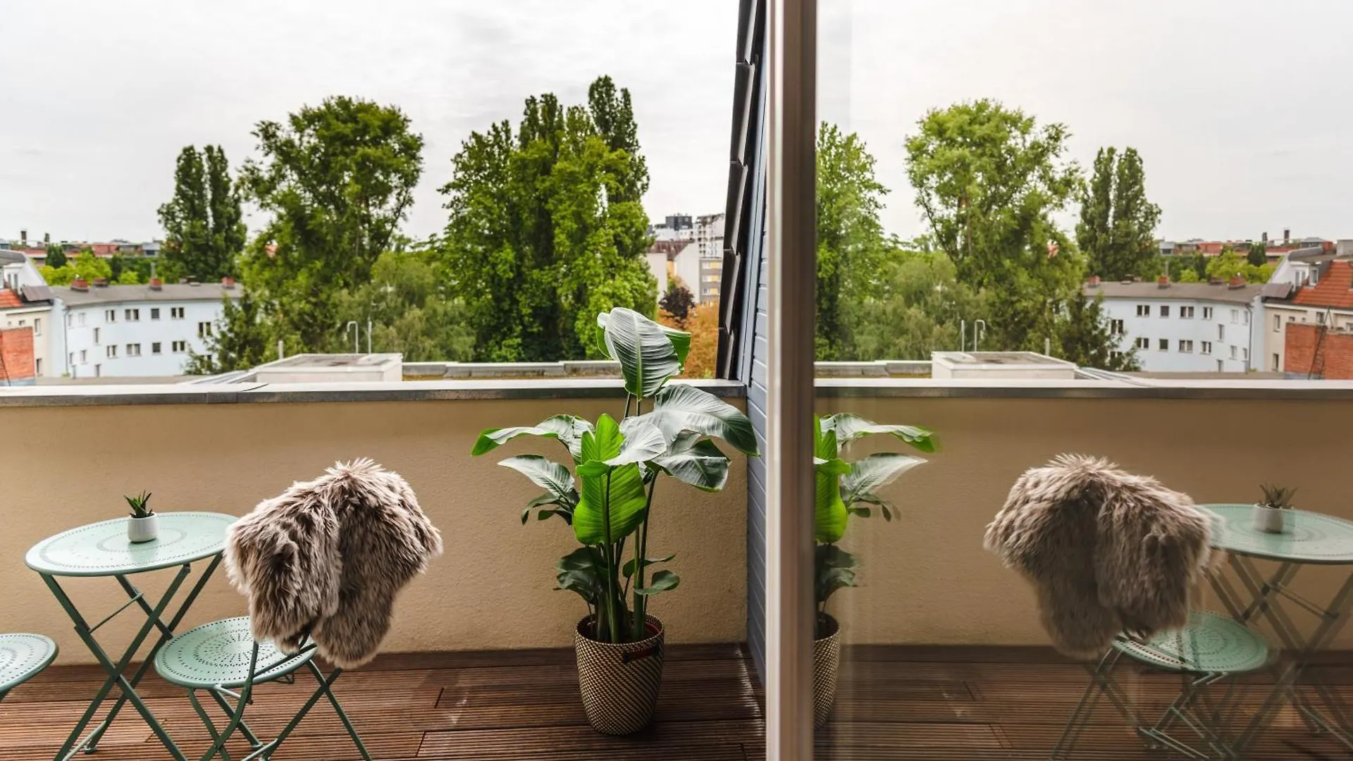 Hybrid Work-Play Retreat - 2Br, 1B Central Kreuzberg Berlino