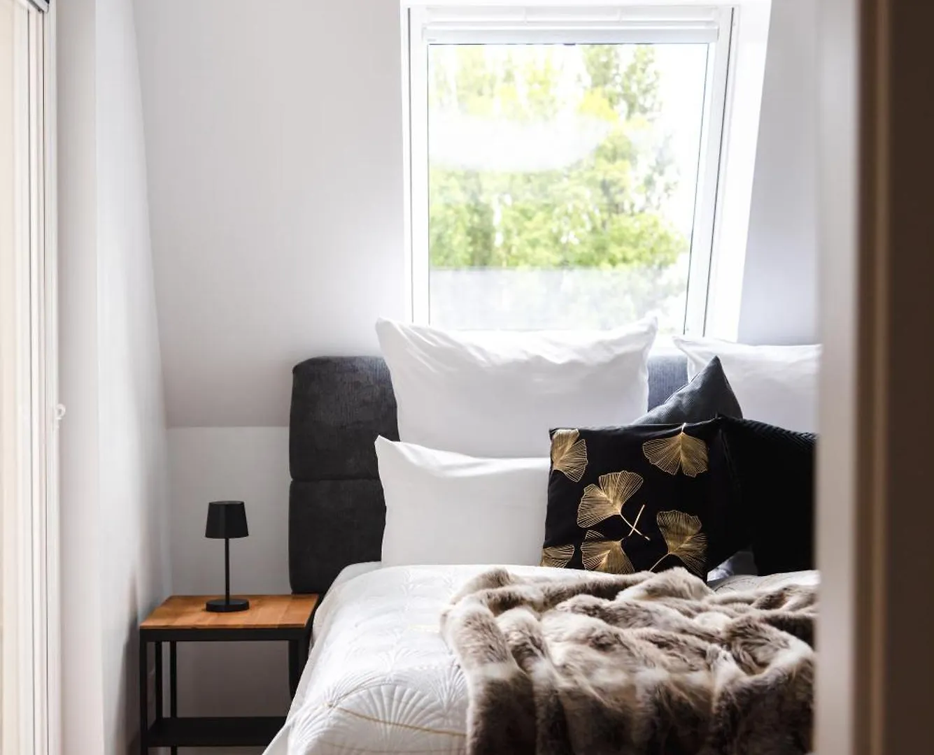 Hybrid Work-Play Retreat - 2Br, 1B Central Kreuzberg Berlino 0*,