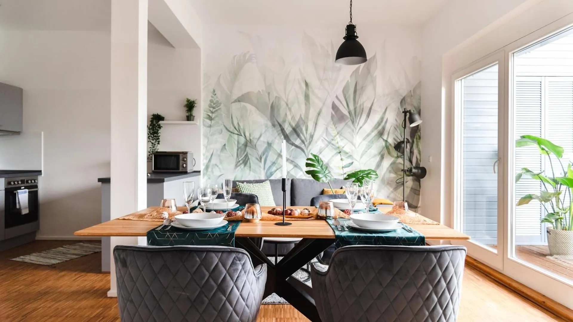Hybrid Work-Play Retreat - 2Br, 1B Central Kreuzberg Berlino Appartamento