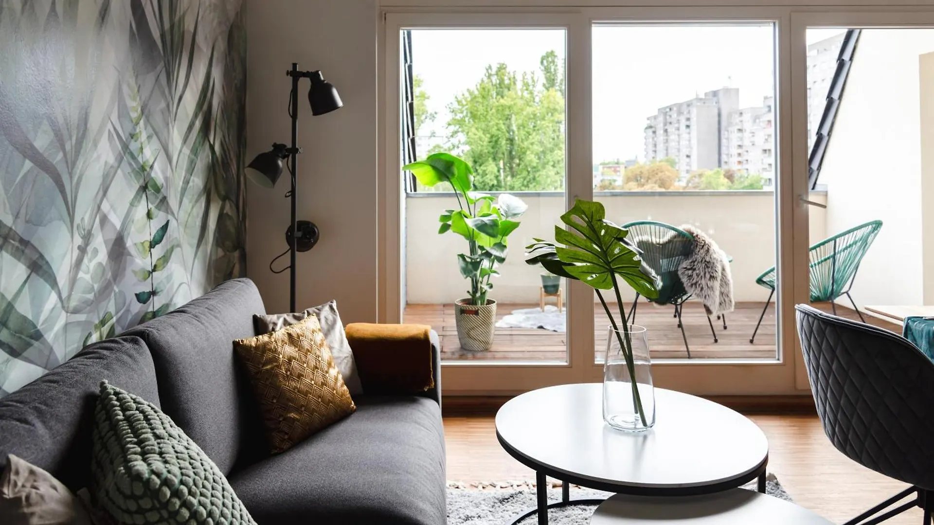 Appartamento Hybrid Work-Play Retreat - 2Br, 1B Central Kreuzberg Berlino
