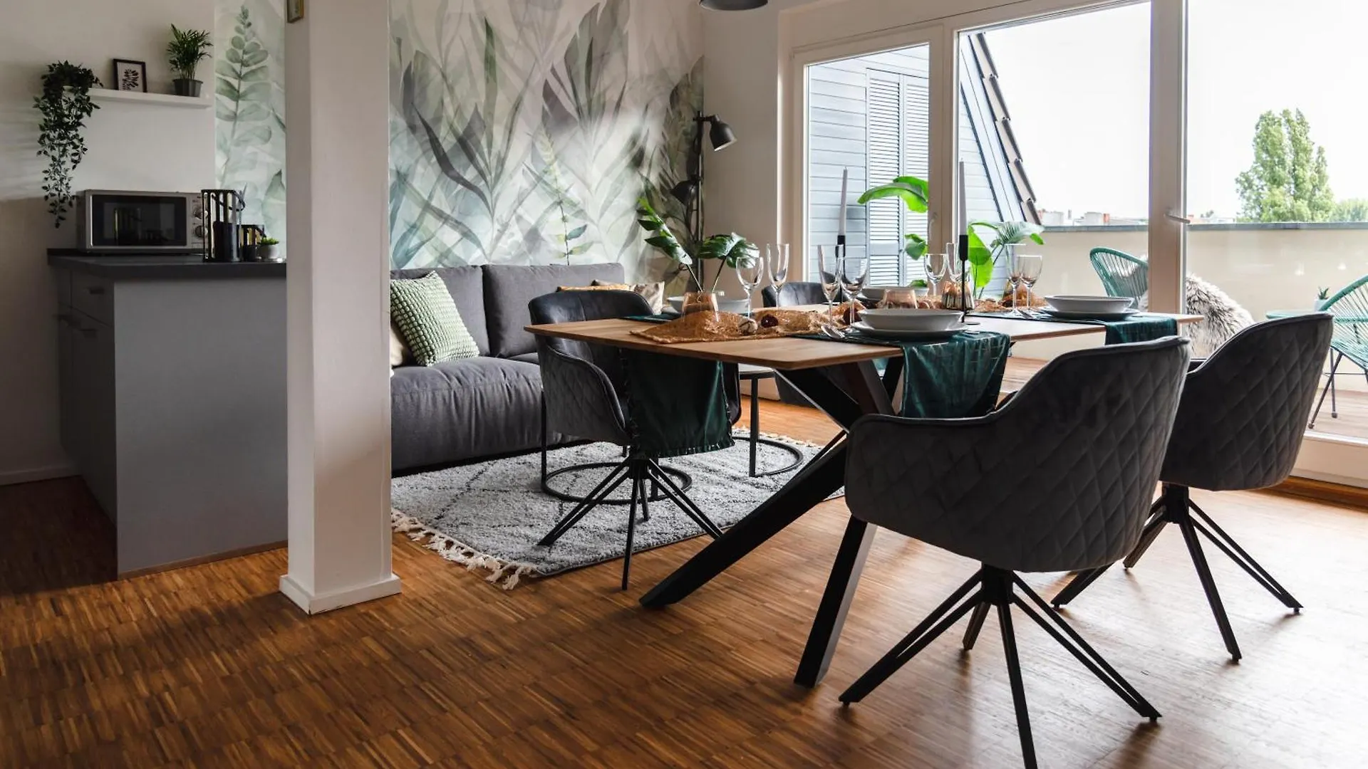 Hybrid Work-Play Retreat - 2Br, 1B Central Kreuzberg Berlino Appartamento