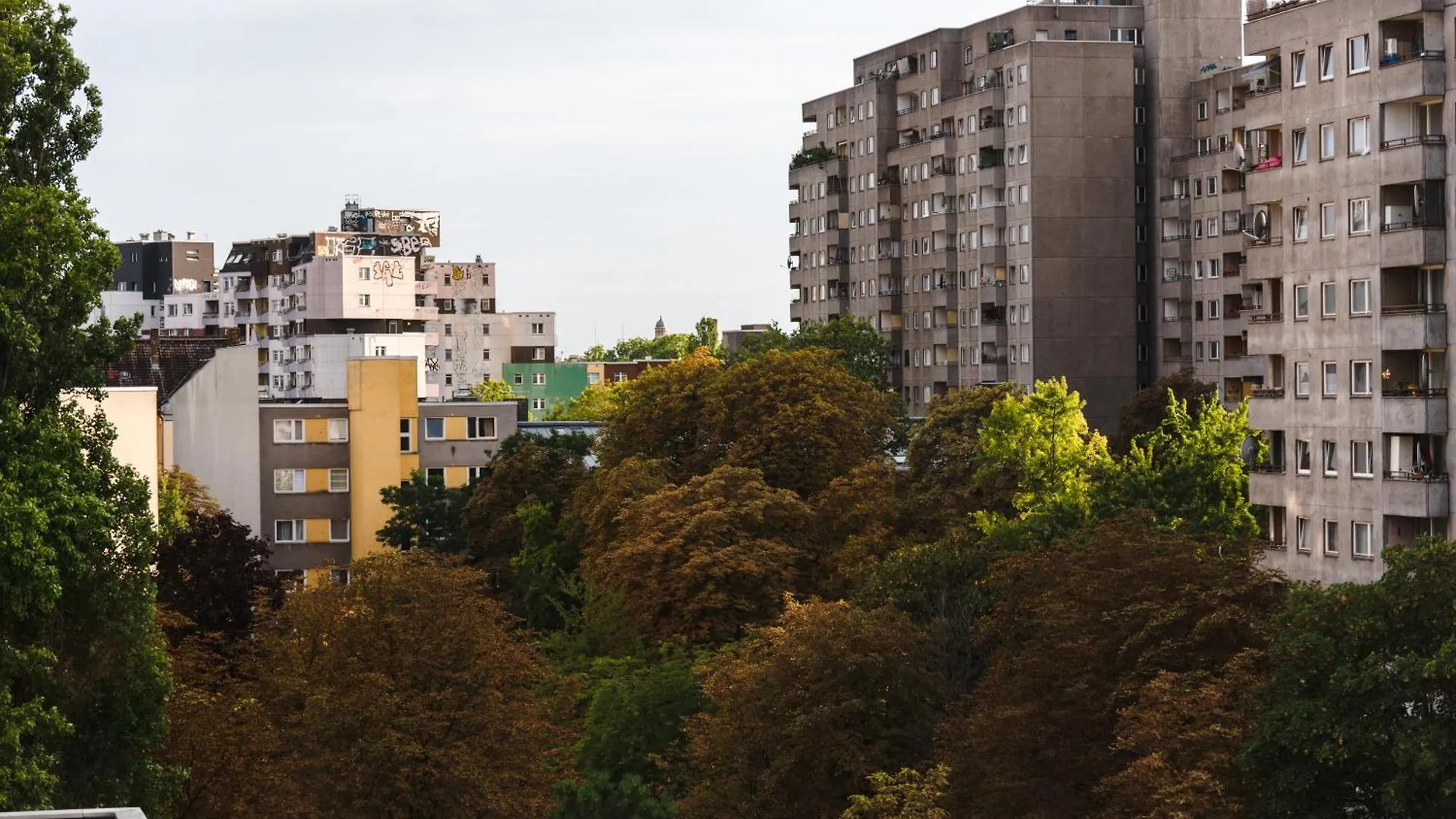 Hybrid Work-Play Retreat - 2Br, 1B Central Kreuzberg Berlino