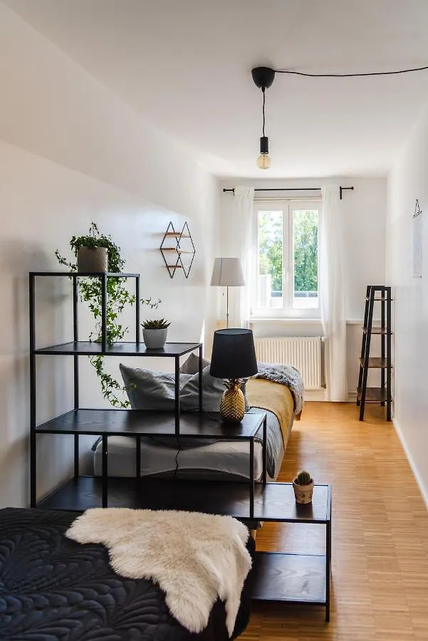 Hybrid Work-Play Retreat - 2Br, 1B Central Kreuzberg Berlin Apartament