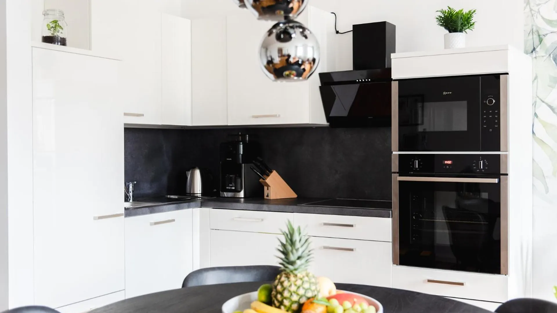 Apartament Hybrid Work-Play Retreat - 2Br, 1B Central Kreuzberg Berlin