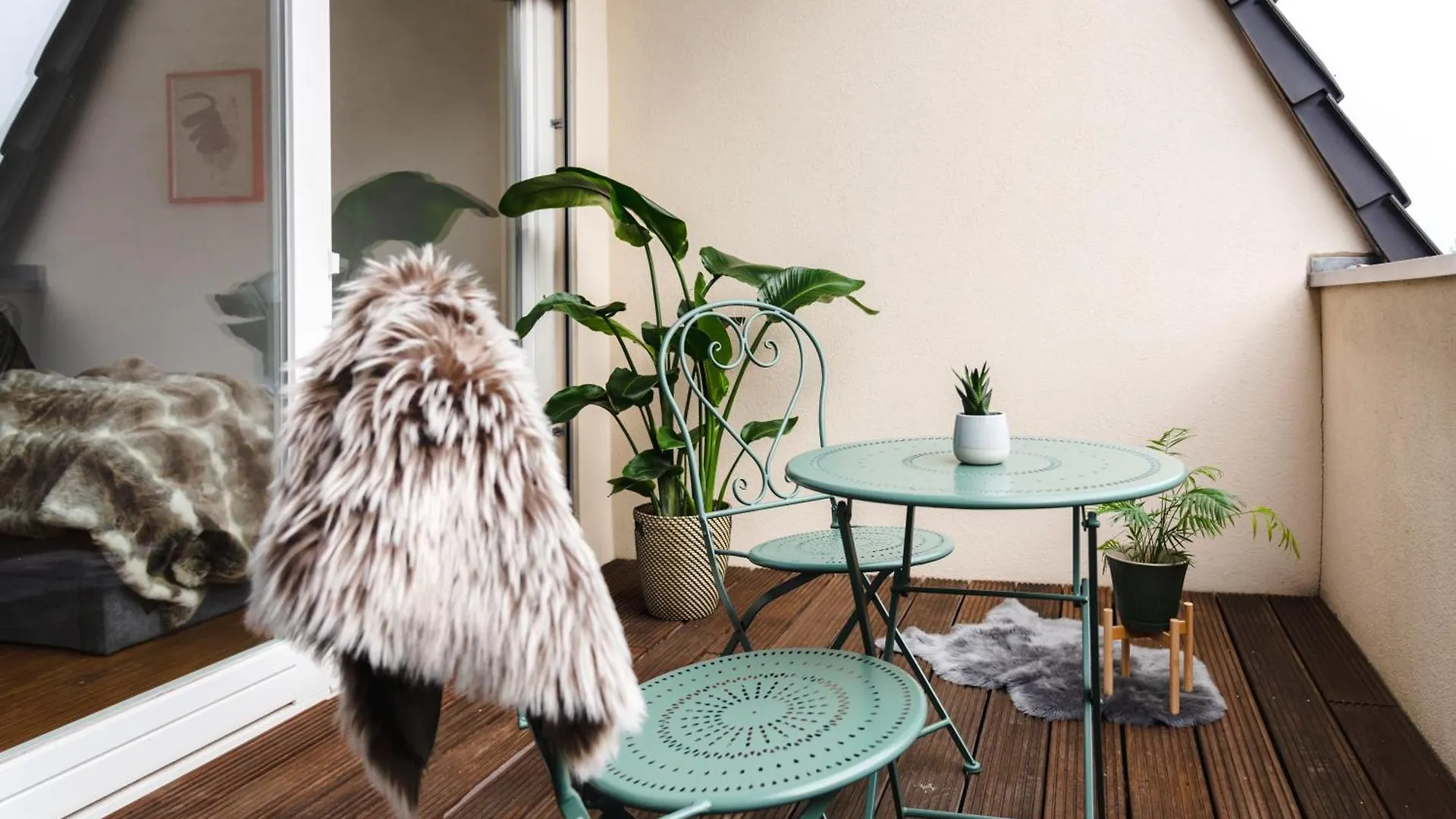 Hybrid Work-Play Retreat - 2Br, 1B Central Kreuzberg Berlin 0*,  Niemcy