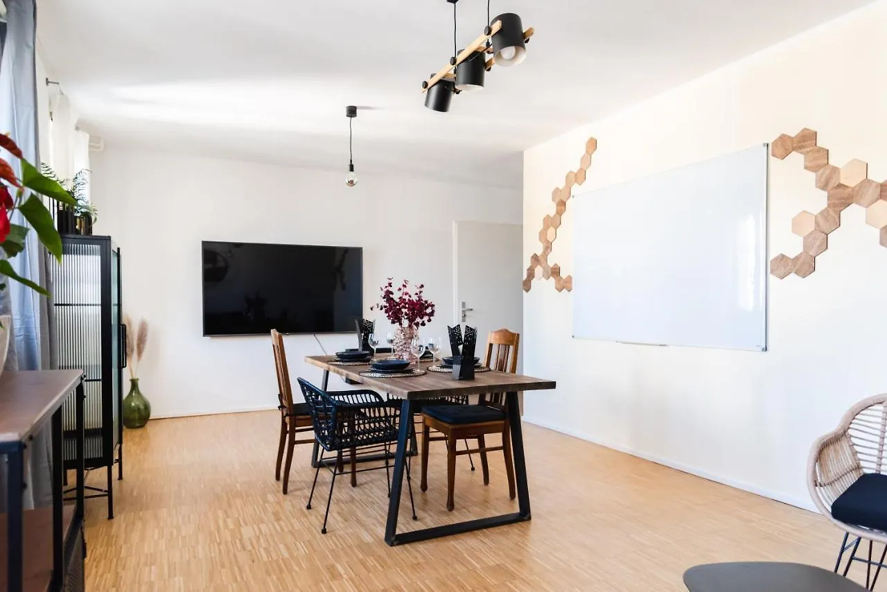 Hybrid Work-Play Retreat - 2Br, 1B Central Kreuzberg Berlin